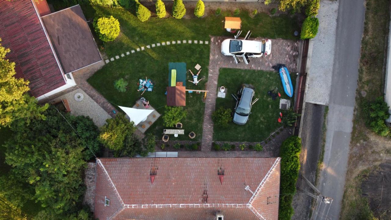 Harmónia Parasztház és Apartman Poroszló Exterior foto